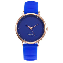 Load image into Gallery viewer, Purple Women Wristwatch