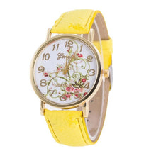 Load image into Gallery viewer, Rose patterned Wristwatch